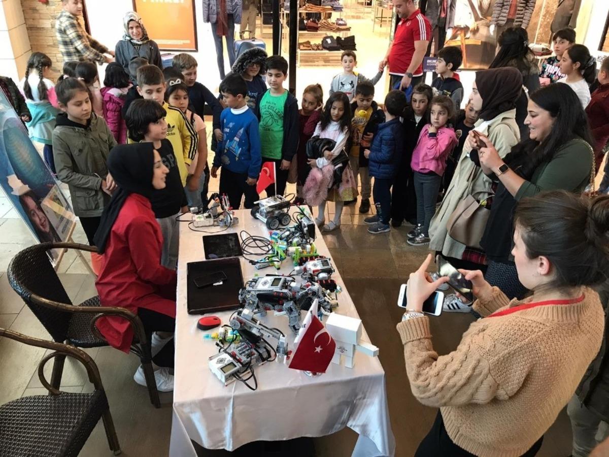 Bolu&rsquo;da Bah&ccedil;eşehir Koleji&rsquo;ne b&uuml;y&uuml;k ilgi