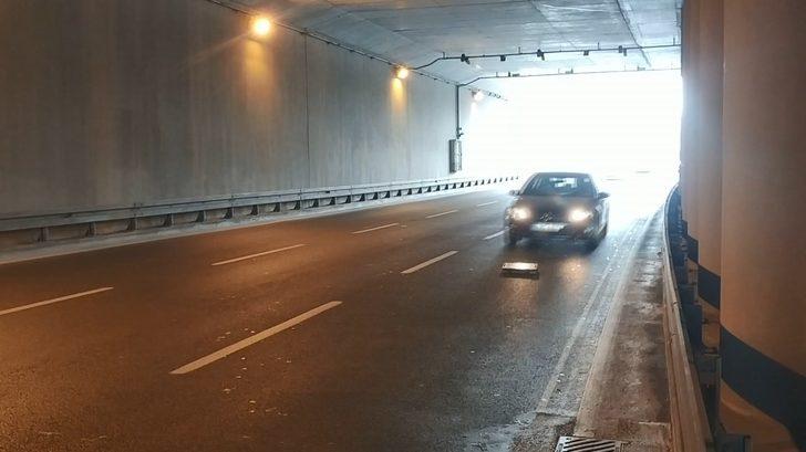 İstanbul Fatih'te ortalık savaş alanına döndü! 15 araç yolda kaldı G5