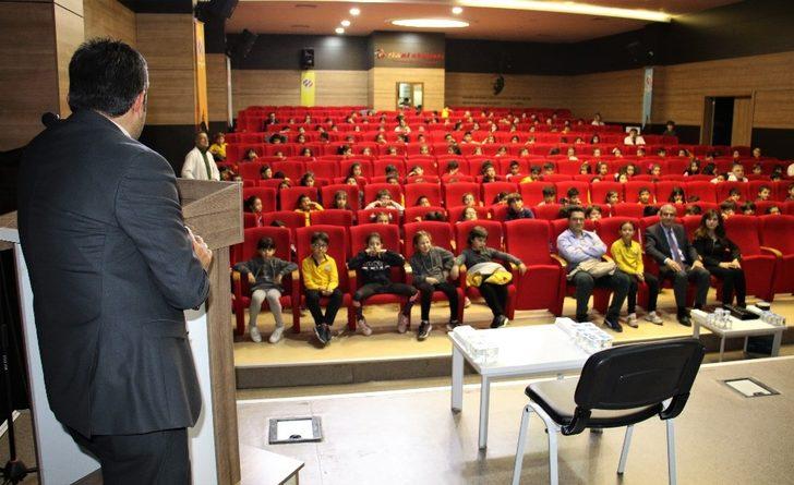 Elazığ’da öğrencilere akciğer kanseri ve diyabet semineri G4