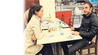 Arka kapıdan geldiler