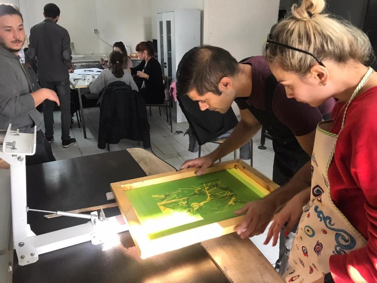 İlk serigrafi &ccedil;alıştayı ger&ccedil;ekleştirdi