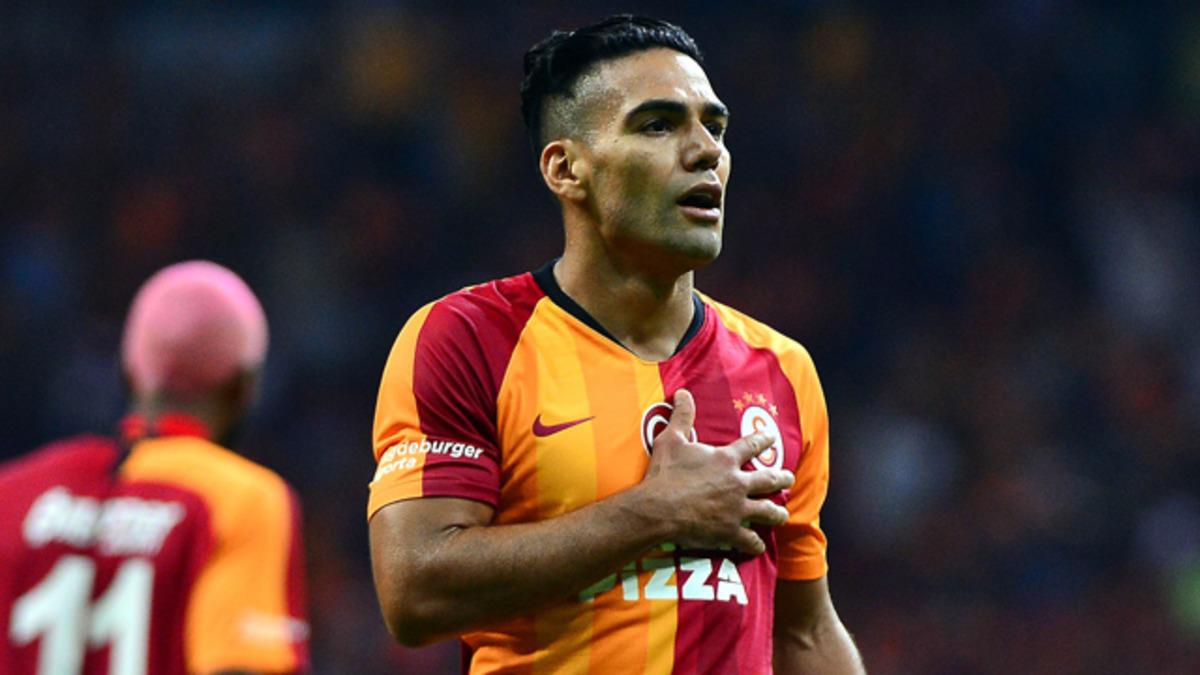 Yunanistan'dan Falcao transferi i&ccedil;in şok yorum