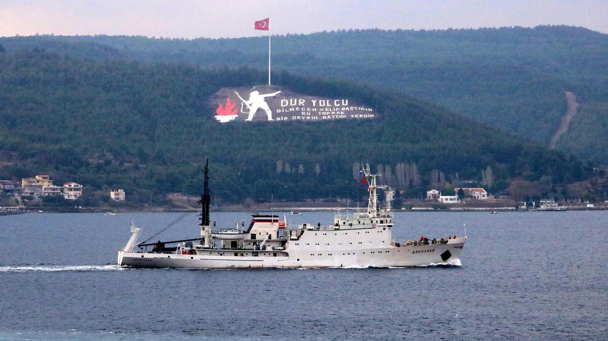 Rus araştırma ve istihbarat gemisi, &Ccedil;anakkale Boğazı'ndan ge&ccedil;ti