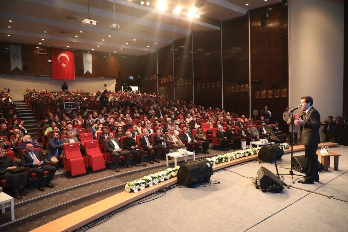Talas&rsquo;ta &ouml;ğretmenlere &ouml;zel Zekai Tunca konseri