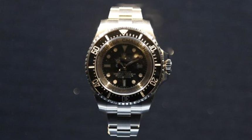 Yolda bulduğu 25 bin Euro'luk saati teslim etti, iş teklifi aldı