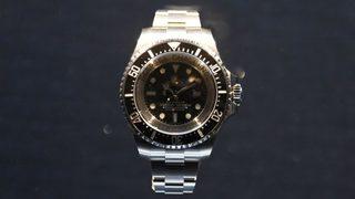 Yolda bulduğu 25 bin Euro'luk saati teslim etti, iş teklifi aldı