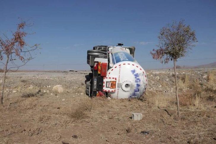 Erciş’te LPG yükü tanker kaza yaptı G2