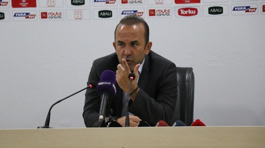 Mehmet &Ouml;zdilek: &ldquo;Haklı bir galibiyet oldu, b&uuml;t&uuml;n pay oyuncuların&rdquo;