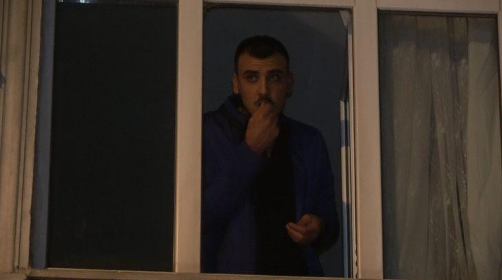 İstanbul'da bir garip olay! Bina yanarken berber tıraşa devam etti izleyenler çekirdek çitledi G1