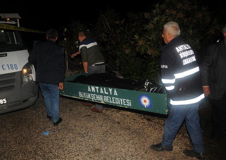 Antalya'da pompalı dehşeti! Tartıştığı kadına kurşun yağdırdı! G4