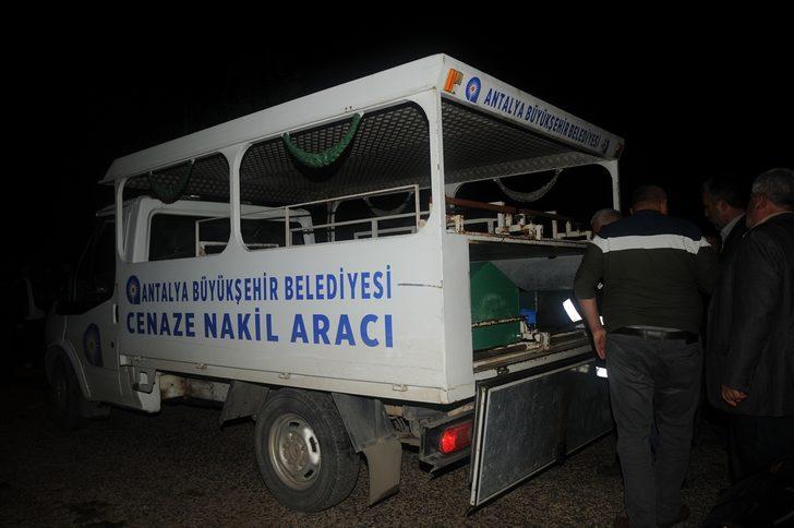 Antalya'da pompalı dehşeti! Tartıştığı kadına kurşun yağdırdı! G5