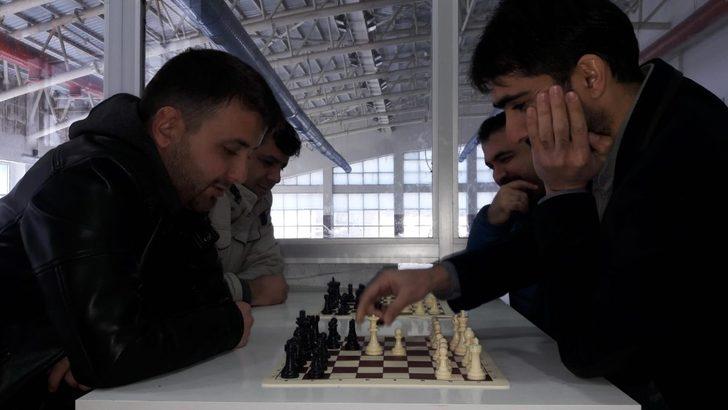 Hakkari’de satranç turnuvası G3