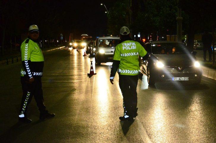 Adana'da yüzlerce polisle dev denetim G5