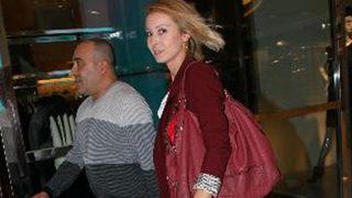 Yeni gelin alışverişte