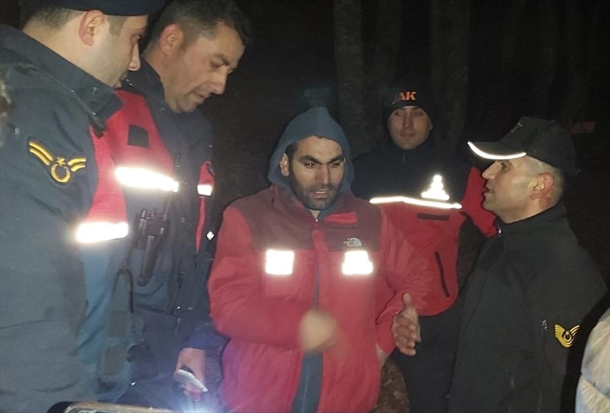 Uludağ'da kaybolan dağcı 7 saat sonra &ccedil;ıkardığı "teneke" sesinden bulundu