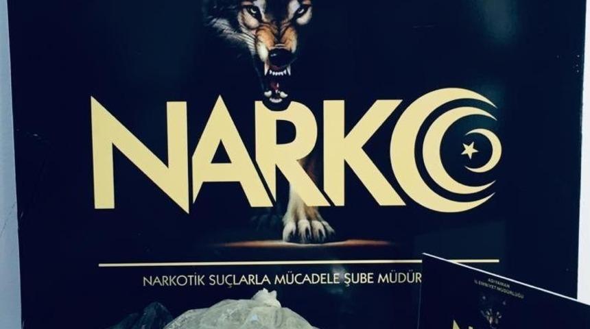 Narkotik k&ouml;peği Miro toprağa g&ouml;m&uuml;l&uuml; uyuşturucu buldu