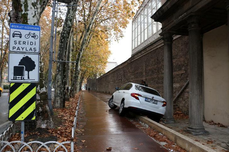 Direksiyon başında uyudu! Az daha Dolmabahçe Sarayı'nın duvarına çarpıyordu G2