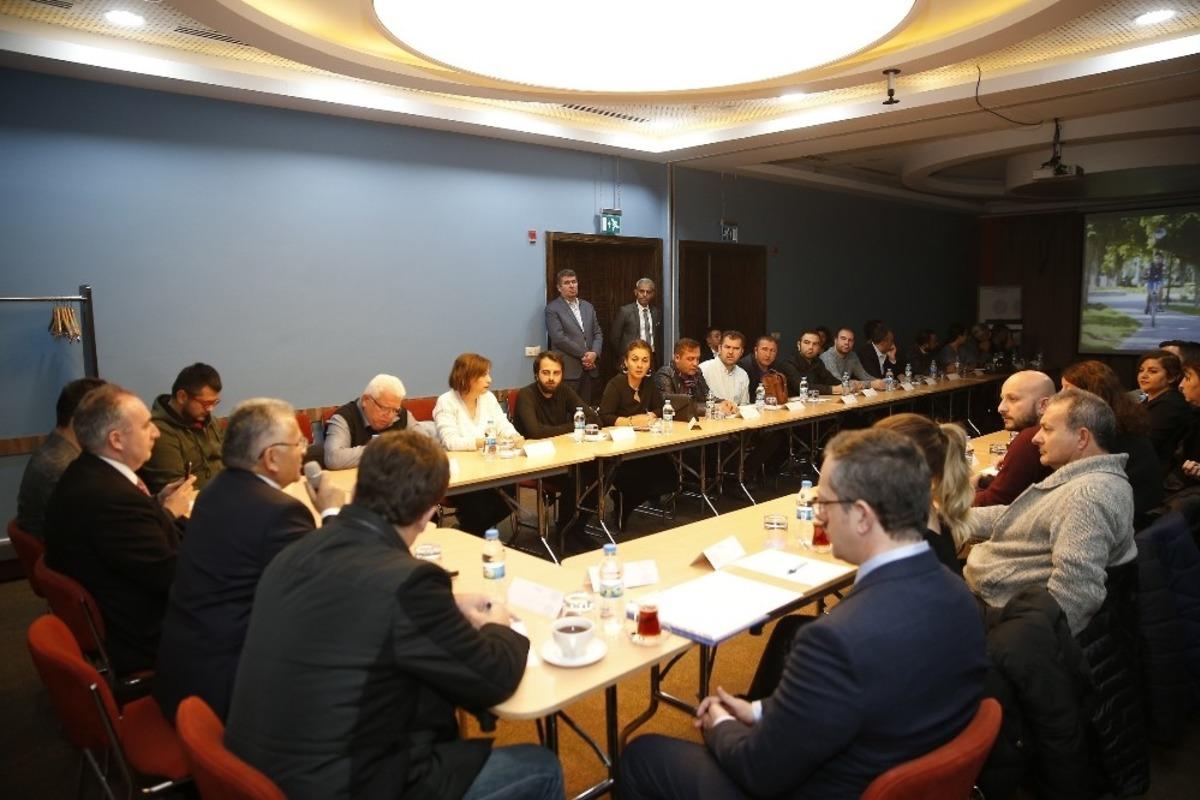 Başkan B&uuml;y&uuml;kkılı&ccedil;, T&uuml;rkiye&rsquo;nin en b&uuml;y&uuml;k seyahat acenteleri ile bir araya gelerek Kayseri&rsquo;yi anlattı