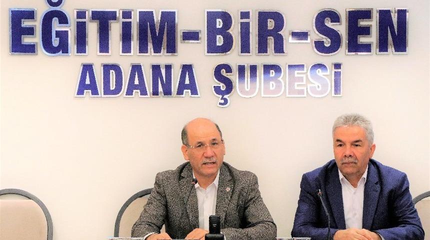 Sezer: "&Ouml;ğretmenlerin sorunları &ccedil;&ouml;z&uuml;ls&uuml;n"