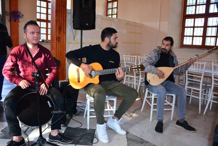 Torbalı Belediyesi öğretmenleri unutmadı G4