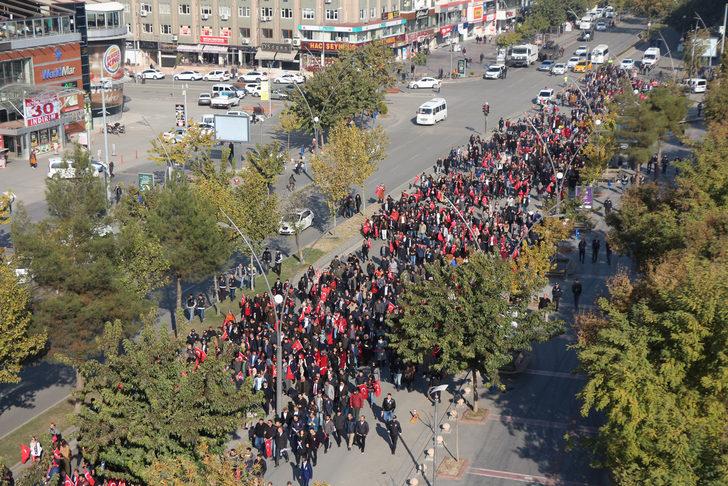 Batman'da öğretmenler, şehit meslektaşları için yürüdü G2