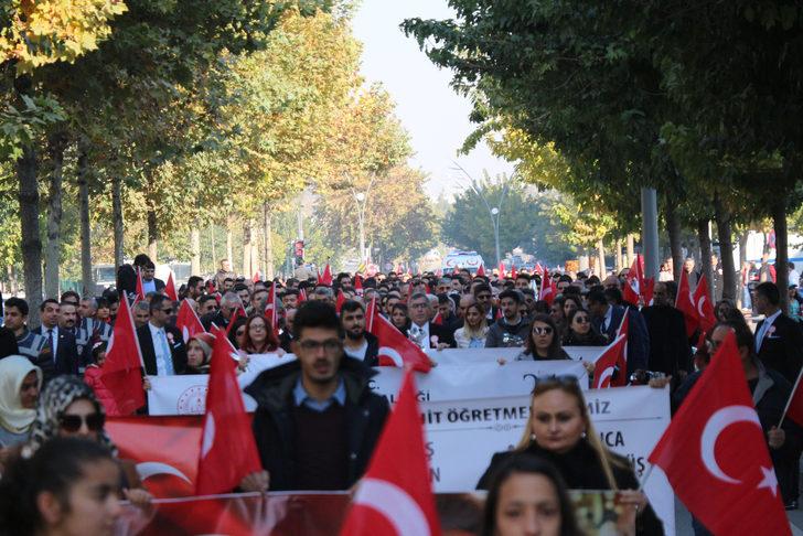 Batman'da öğretmenler, şehit meslektaşları için yürüdü G5