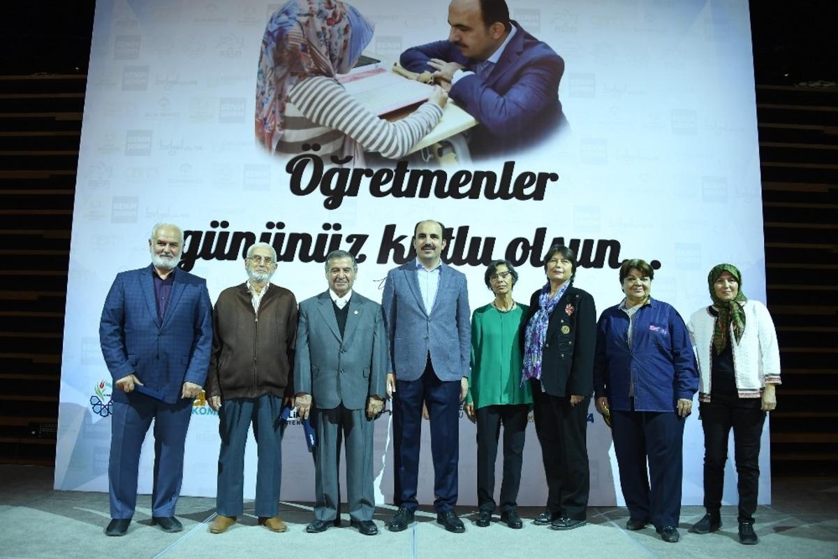 Başkan Altay &ouml;ğretmenleriyle buluştu