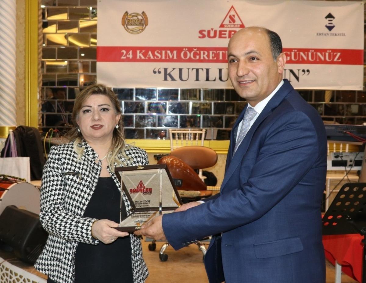 S&uuml;erler Grup&rsquo;tan &ouml;ğretmenlere jest