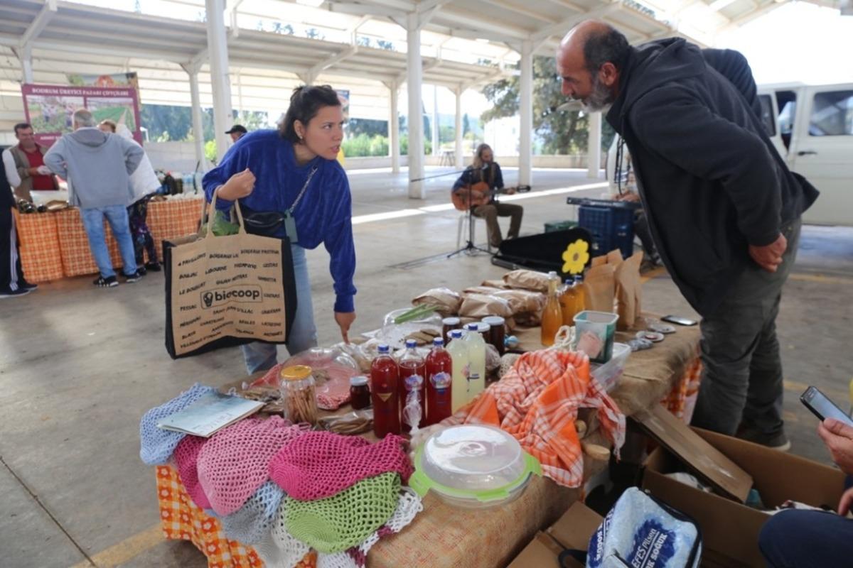 Bodrum Tohum Derneği &Uuml;retici Pazarı her Cumartesi Ortakent&rsquo;te