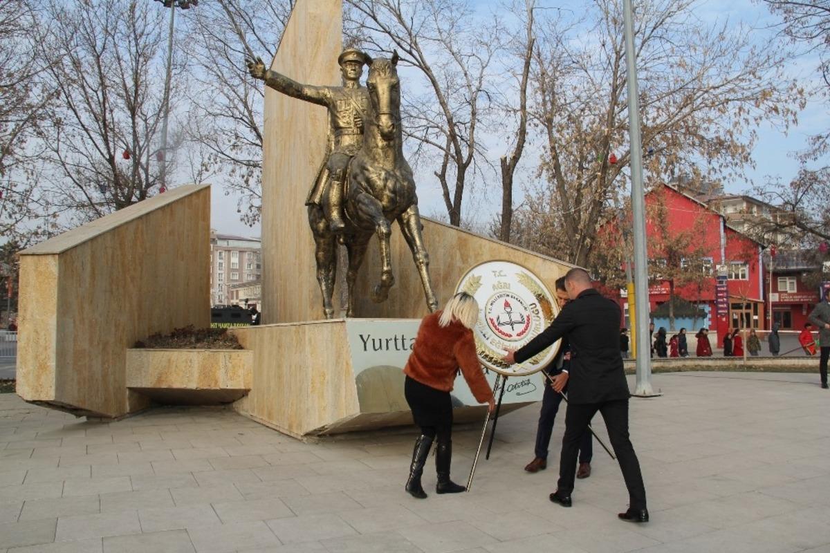 Ağrı&rsquo;da &Ouml;ğretmenler G&uuml;n&uuml; kutlamaları