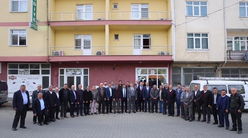 Başkan Akın k&ouml;y muhtarları ve kooperatif başkanları ile bir araya geldi