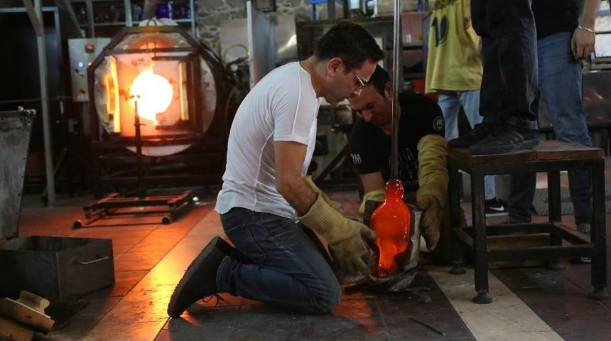 Cam Sanatları Merkezi Mustafa Ağatekin&rsquo;i ağırladı