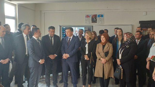 Şehit öğretmen Aybüke Yalçın Öğretmenler Günü’nde anıldı