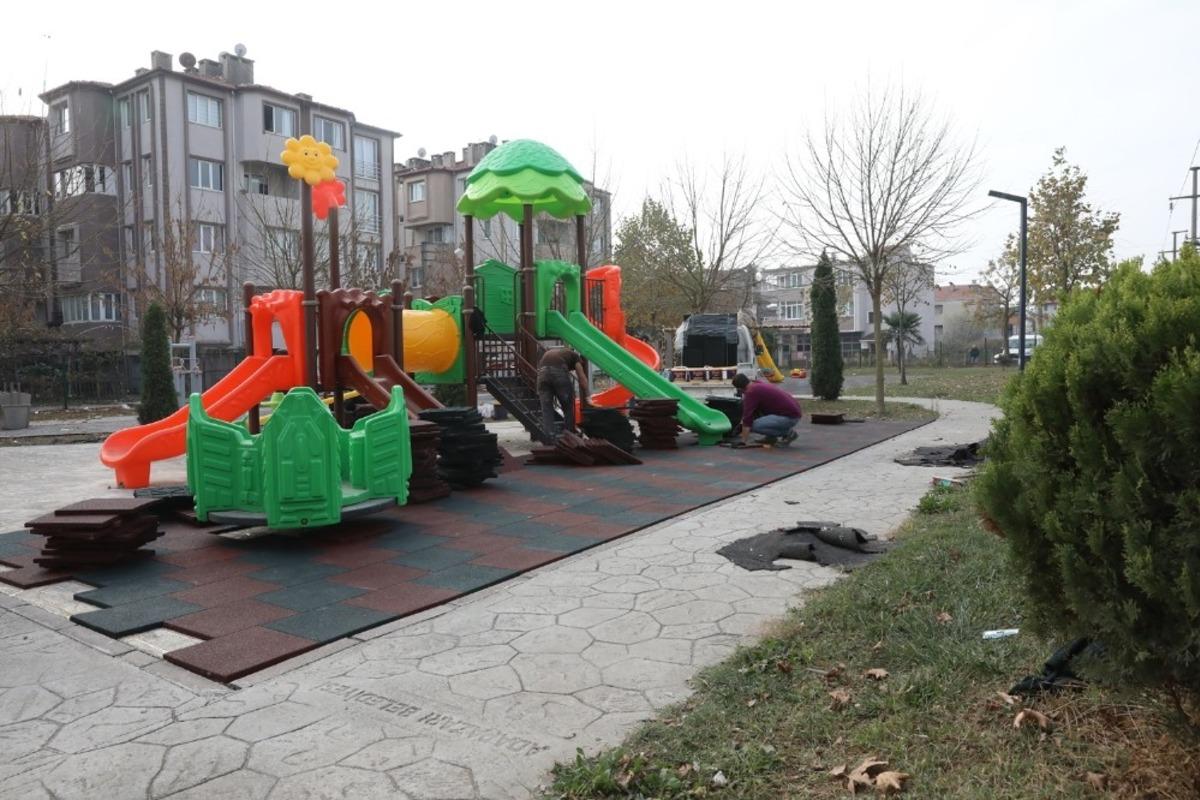Adapazarı&rsquo;nda 30 farklı b&ouml;lgeye yeni &ccedil;ocuk parkı