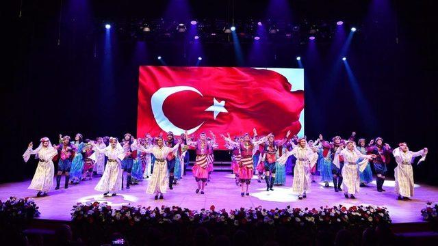 Öğretmenler Günü kapsamında kutlama töreni düzenlendi