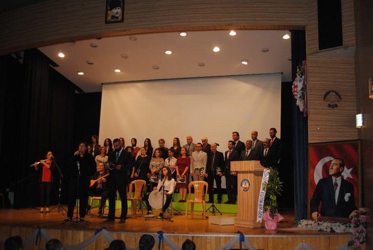 Kuyucak’ta 24 Kasım Öğretmenler Günü kutlamaları G2