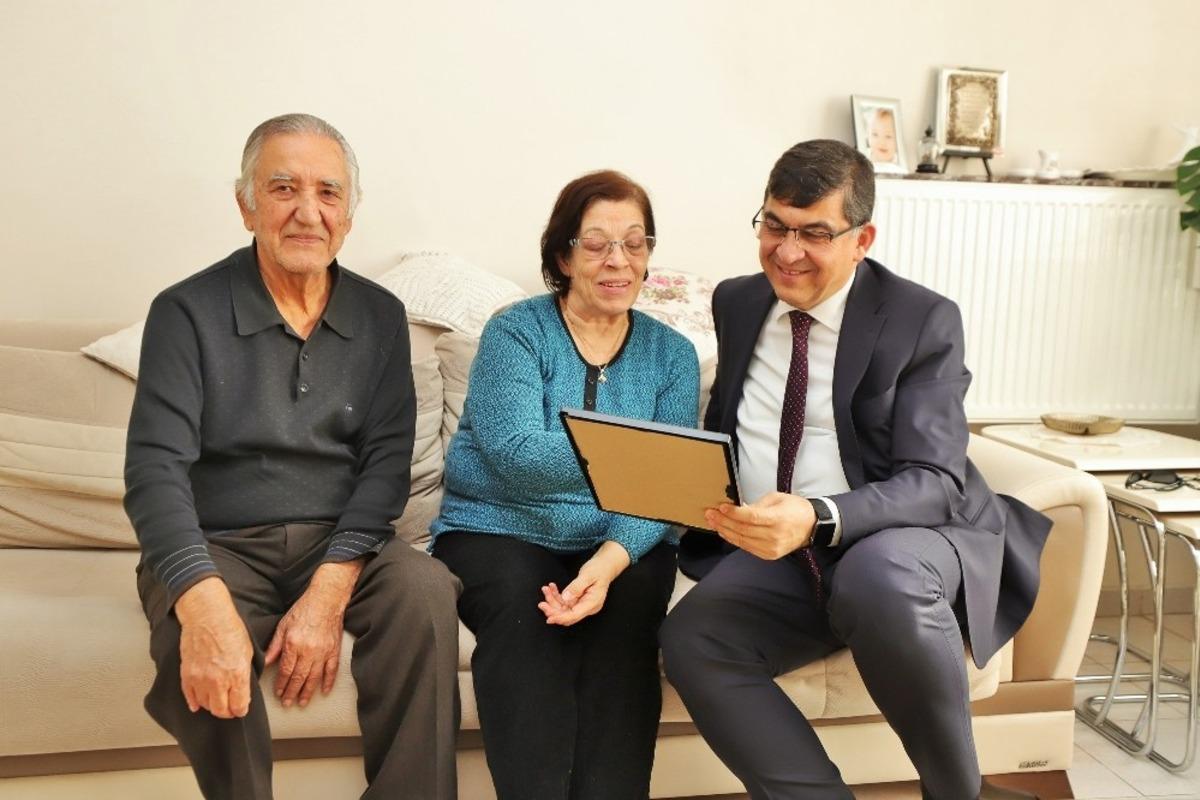 Fadıloğlu, &ouml;ğretmenlerini unutmadı