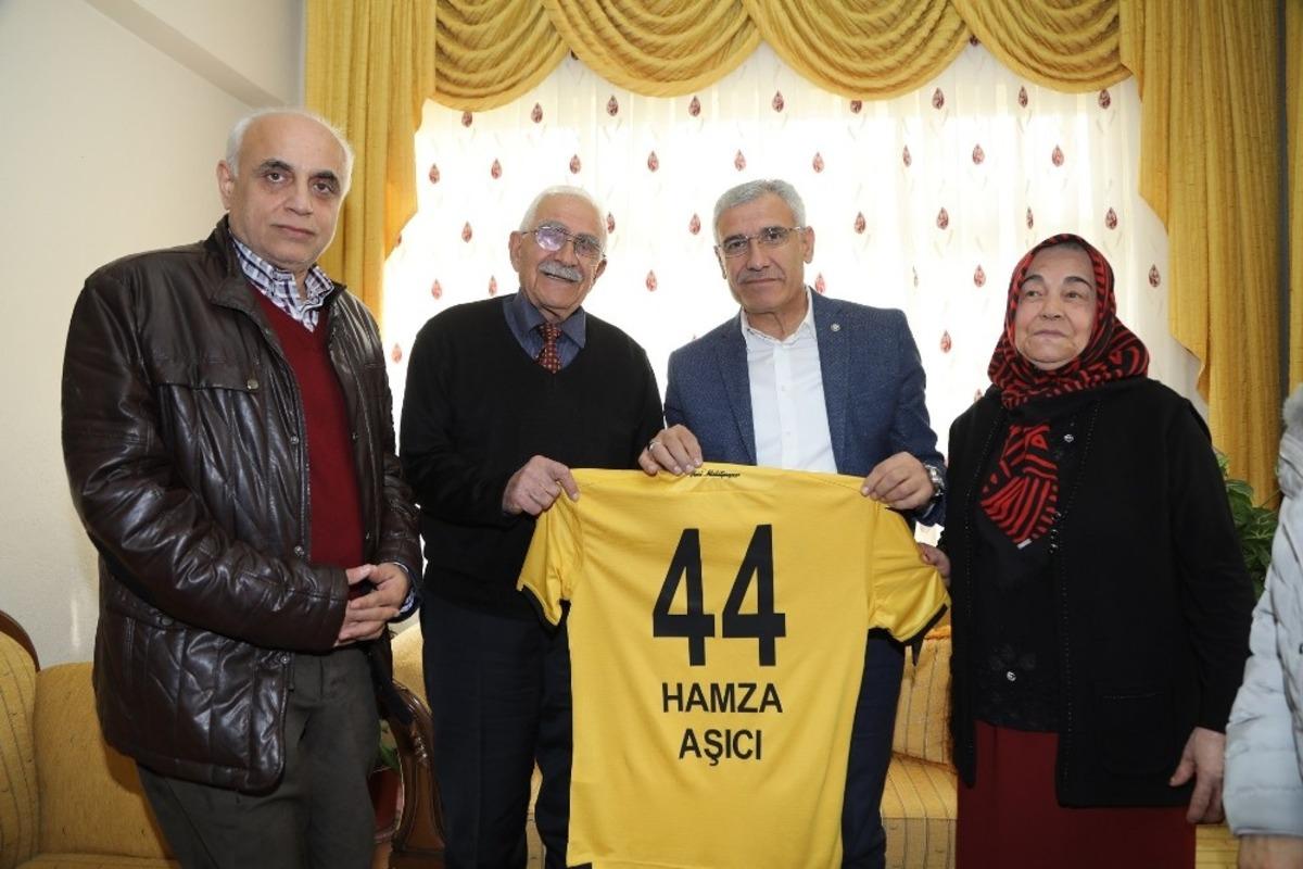 G&uuml;der&rsquo;den, &ouml;ğretmenine s&uuml;rpriz ziyaret