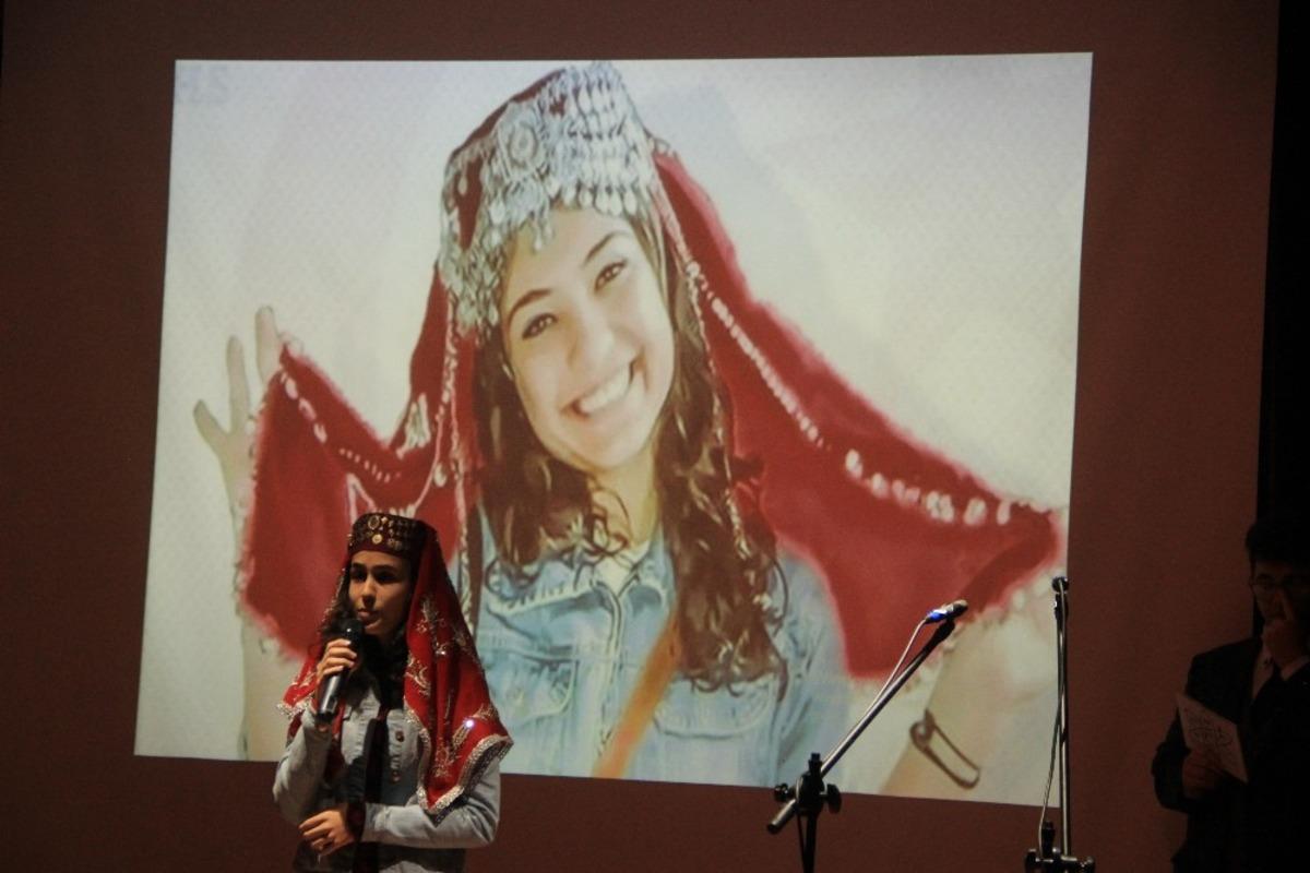 Şehit Ayb&uuml;ke &ouml;ğretmen Edremit&rsquo;te anıldı