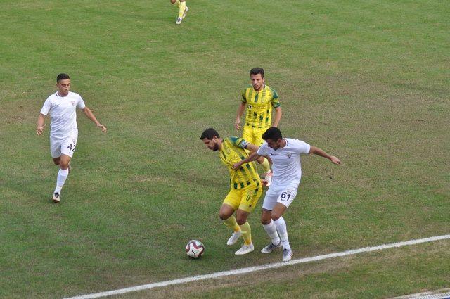 TFF 3. Lig: Osmaniyespor FK: 2 - Somaspor: 2