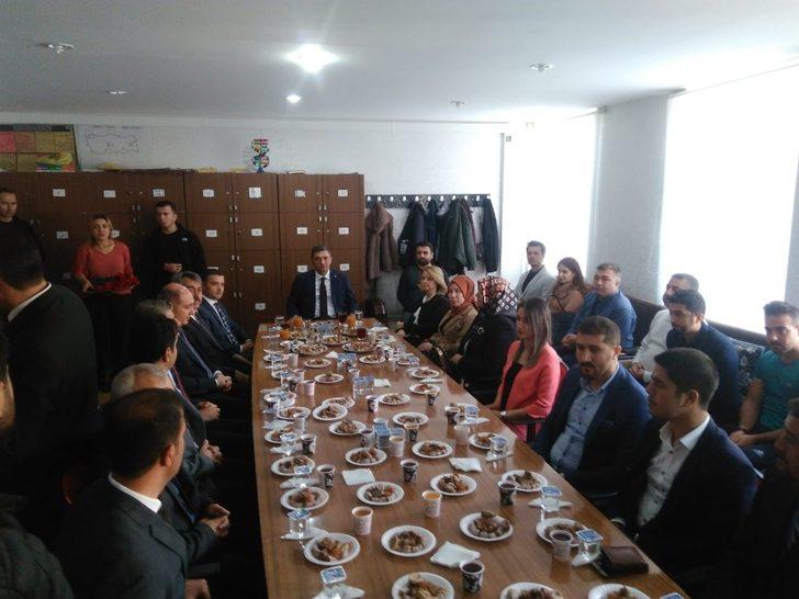 Şehit öğretmeni anarken gözyaşlarına boğuldu G5