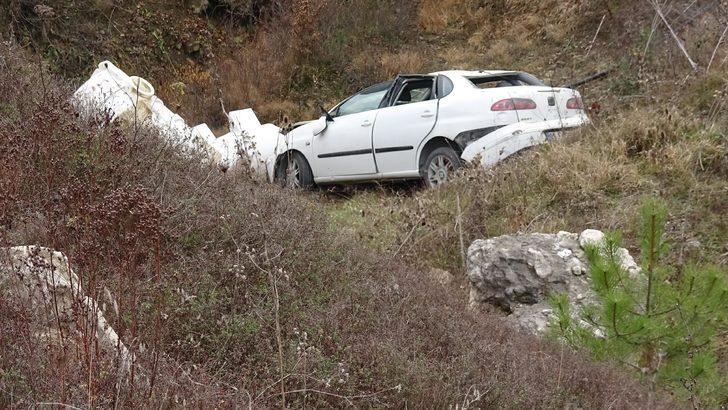 Akademisyenin otomobili şarampole devrildi: 2'si çocuk 7 yaralı G5