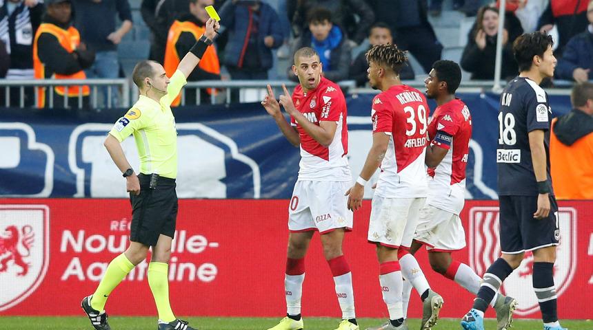 Slimani bu kez şoke oldu! Gol ve kırmızı kart...