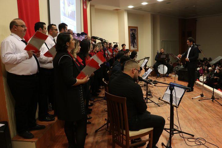 Kastamonu'da akademisyenler, öğretmenler için sahne aldı G4