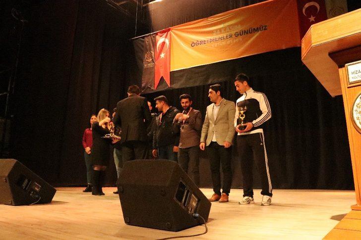 Hizan’da 24 Kasım Öğretmenler Günü Etkinliği G5