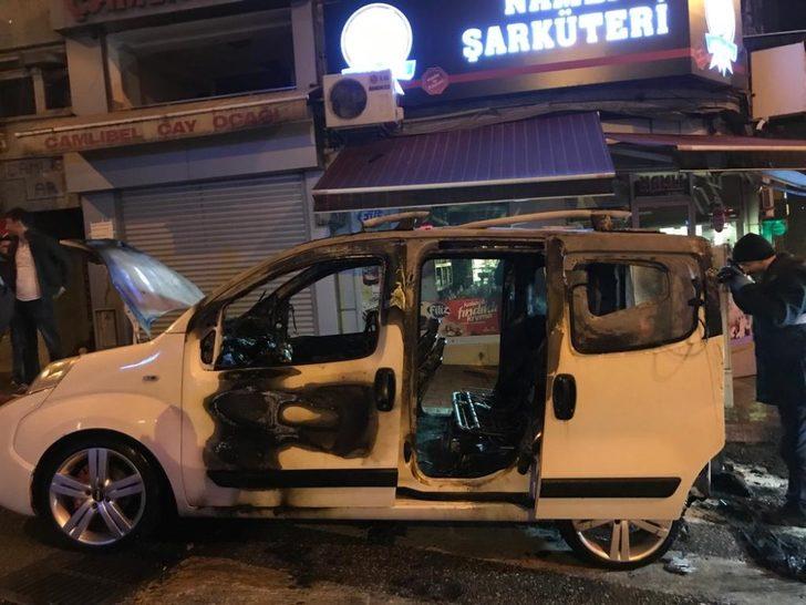 Samsun'da bunalıma giren şahıs kendi aracını yaktı G1