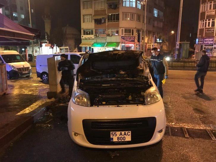 Samsun'da bunalıma giren şahıs kendi aracını yaktı G2