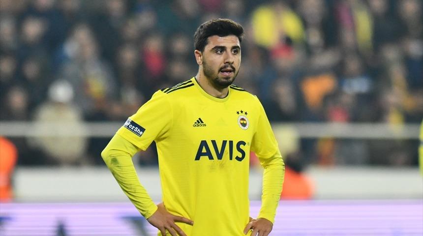 F.Bahçe'nin yıldızı patladı! Kırmızı kart...