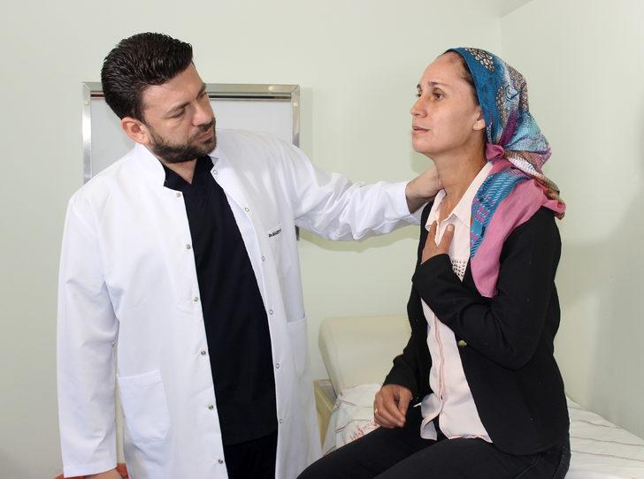 Dudak içinden tiroid ameliyatı gerçekleştirildi G3