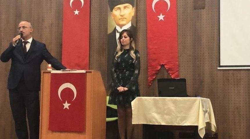 Emet&rsquo;te şiir dinletisi